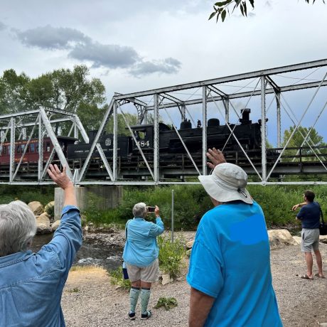 rio chama rv park train view