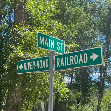 rio chama rv park street signs